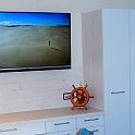4Wohnraum mit Küche u Schränken